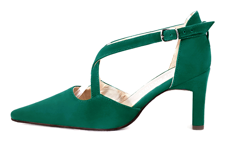 French elegance and refinement for these emerald green dress open side shoes, with crossed straps, 
                available in many subtle leather and colour combinations. This charming model with its thin crossed straps will sublimate your foot.
Perfect for feminizing and enhancing basic outfits.
To personalize or not, according to your outfits or your desires.  
                Matching clutches for parties, ceremonies and weddings.   
                You can customize these shoes to perfectly match your tastes or needs, and have a unique model.  
                Choice of leathers, colours, knots and heels. 
                Wide range of materials and shades carefully chosen.  
                Rich collection of flat, low, mid and high heels.  
                Small and large shoe sizes - Florence KOOIJMAN